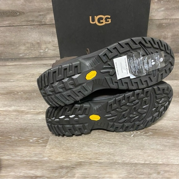 UGG | Felton Waterproof Snow Boots Stout Brown NEW - Picture 5 of 10